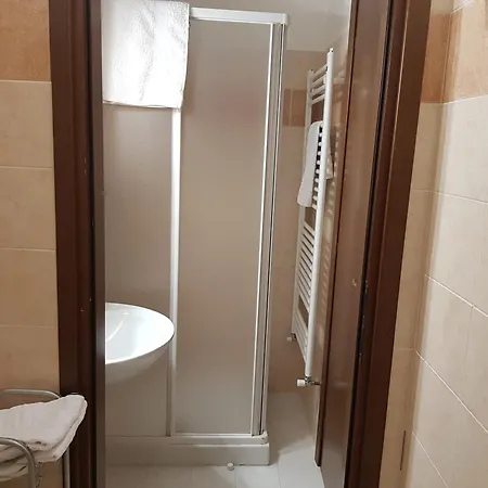 La Casetta In Centro Storico A 아파트 스트레사